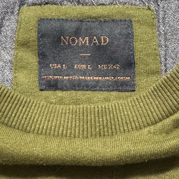 dark green sweater utility style with 1 pocket front brand nomad size large - Picture 3 of 4